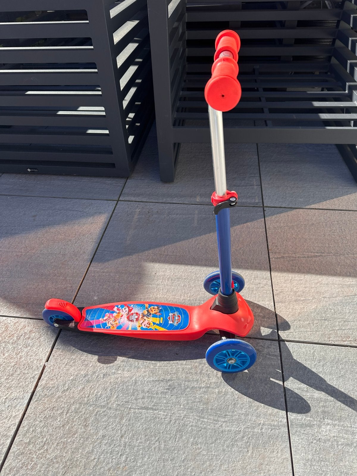 Paw Patrol kinderstep - Rood/Blauw, Fietsen en Brommers, Ophalen of Verzenden, Gebruikt, Gewone step