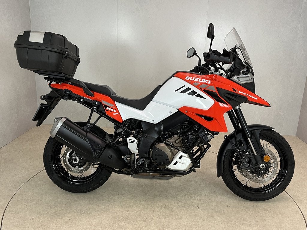 Suzuki V-Strom 1050XT (bj 2020), Suzuki B.V. Nimag, Lange Dreef 12
4131 NH  VIANEN, Bedrijf, Klantenservice@suzuki.nl