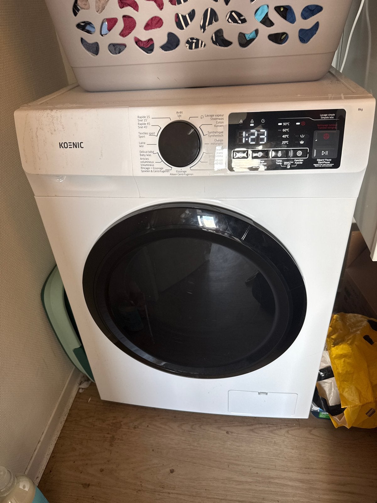 Koenic Wasmachine 8kg - Zo goed als nieuw