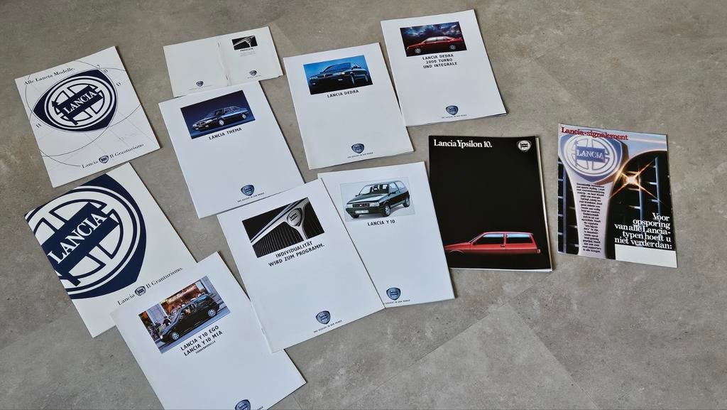 11 oude Lancia folders Y10, Dedra, Thema  enz, Ophalen of Verzenden, Overige merken