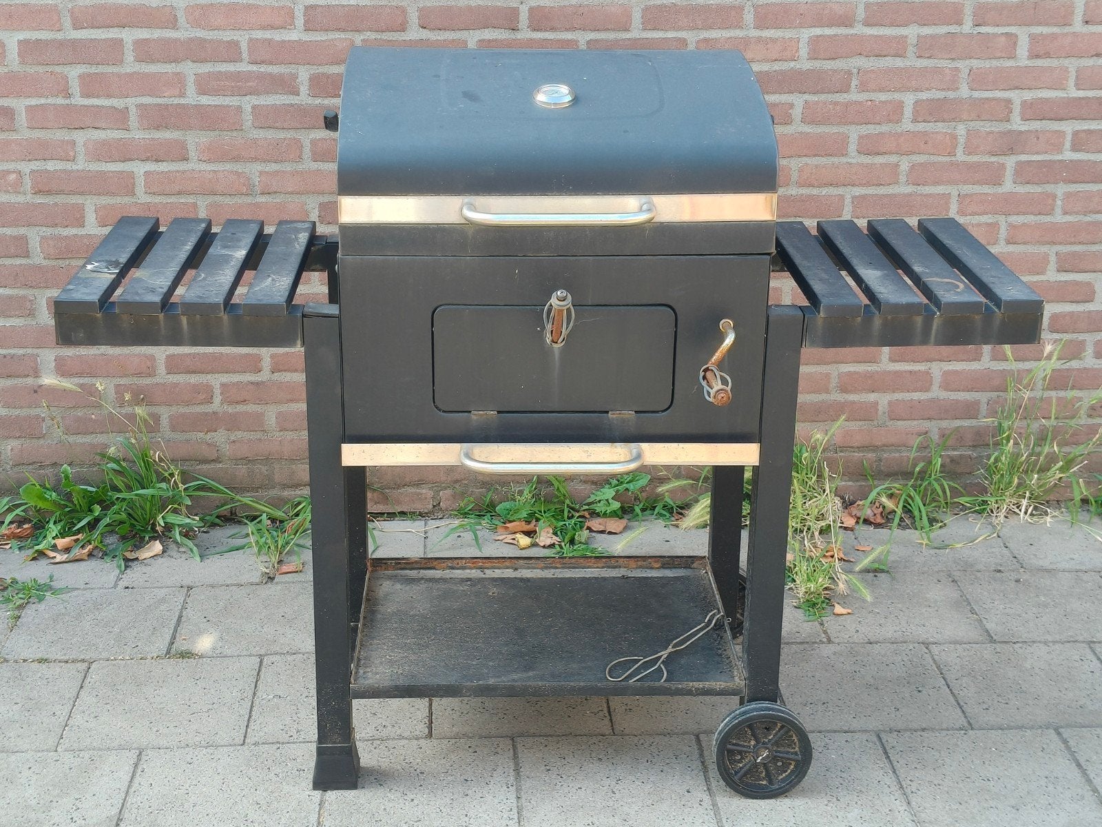 Barbecue, Ophalen, Zo goed als nieuw