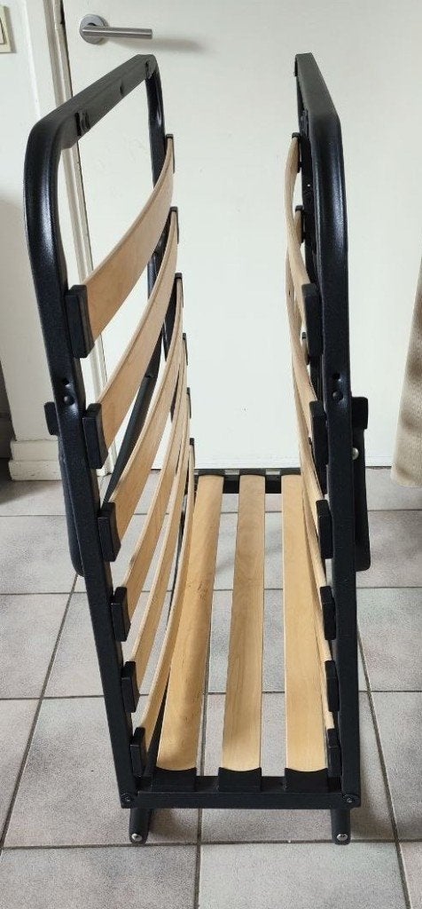 Logeer opklapbed met matras., Ophalen, Eenpersoons, 190 cm of minder, Zo goed als nieuw