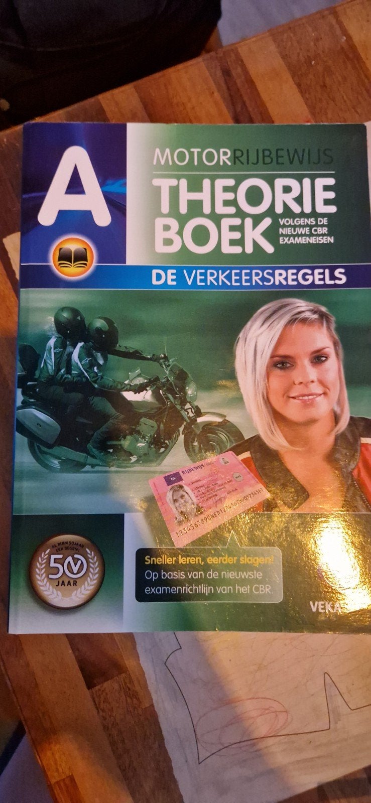 Motor theorie boek rijbewijs A, Ophalen of Verzenden, Alpha, Zo goed als nieuw, Niet van toepassing