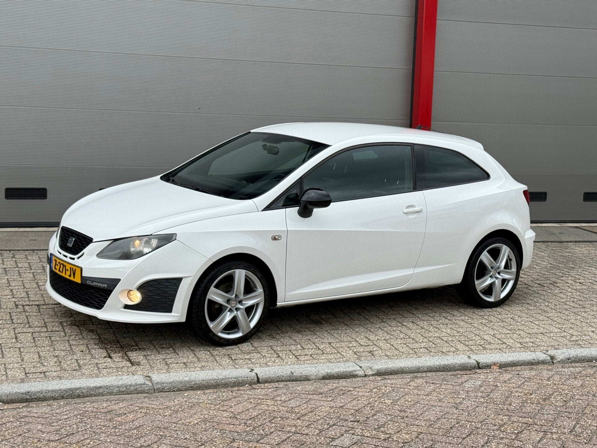 Seat Ibiza SC Cupra 1.4 TSI 180ch BVA - Suspension sport - Carnet entretien - Carplay - Jantes 17" - Non fumeur