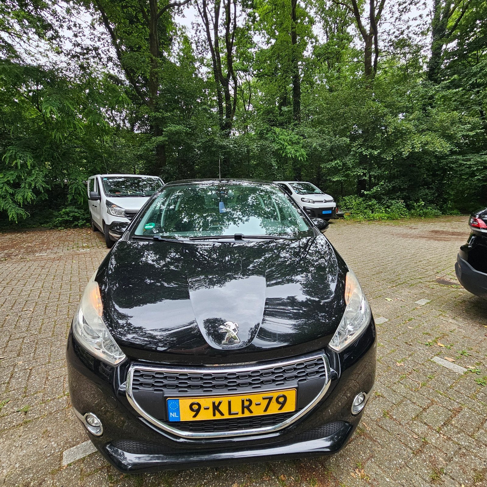 Peugeot 208 1.2 VTi Handgeschakeld | Nieuwe APK |, Voorwielaandrijving, 31 €/maand, 1199 cc, Zwart