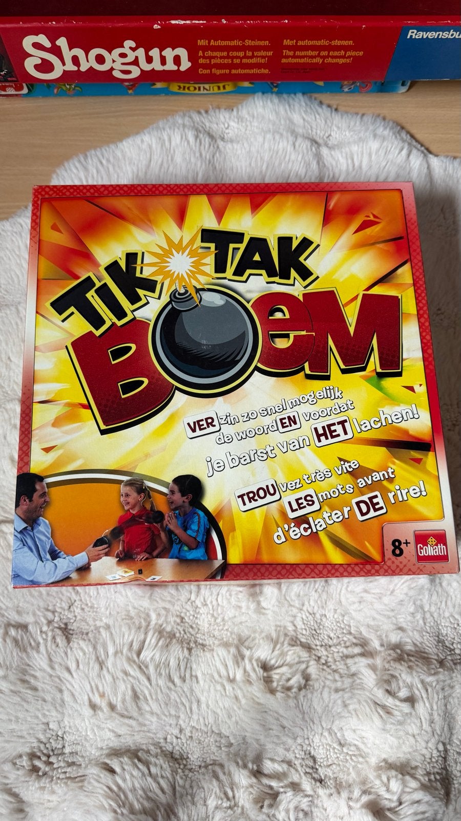 Tik Tak Boem - Het explosieve woordspel voor het hele gezin!, Drie of vier spelers, Ophalen of Verzenden, Zo goed als nieuw