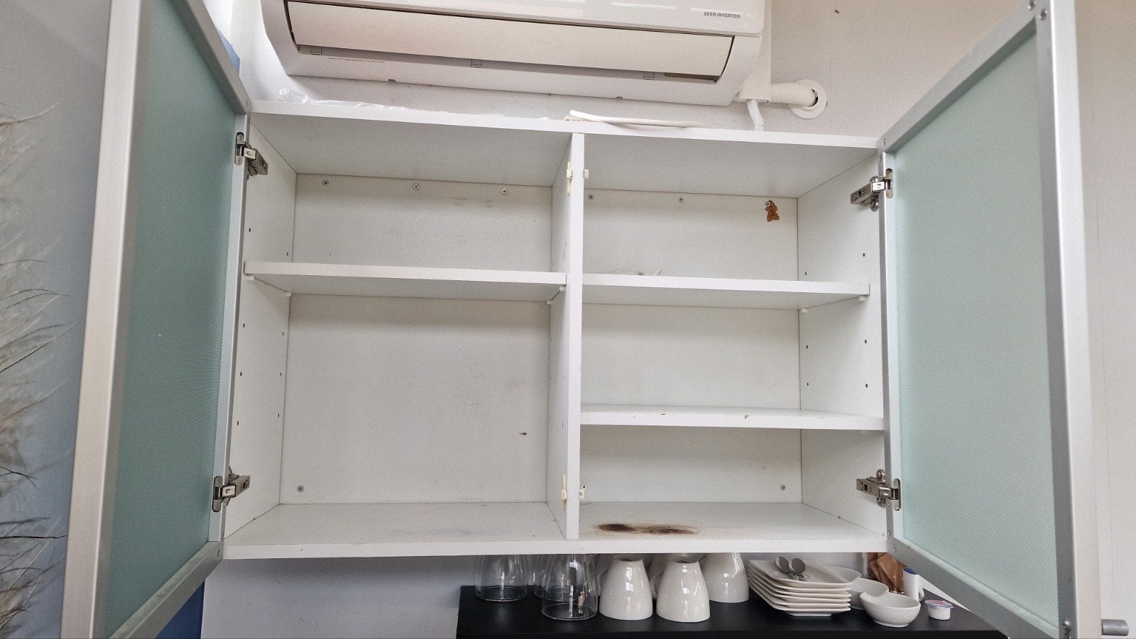 Witte keukenkast met glazen deuren, Huis en Inrichting, Ophalen, Gebruikt