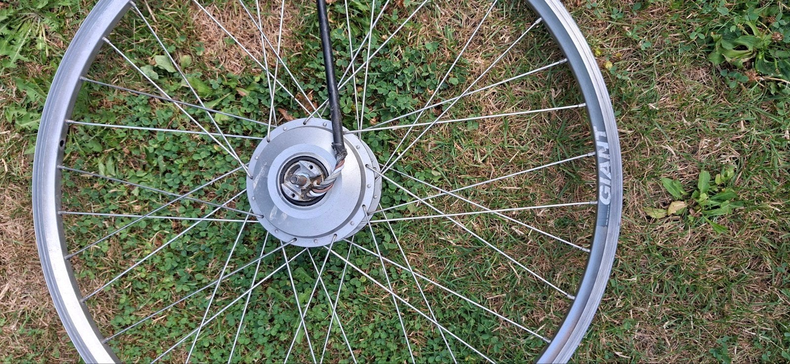 Giant Twist voorwiel met motor (tandwielen versleten), Gebruikt, Giant, Aluminium, Ophalen