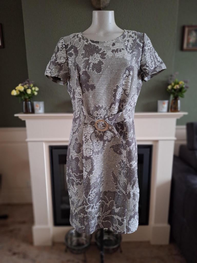 Caroline Biss bruin grijs crème gevoerde jurk 40, Kleding | Dames, Jurken, Maat 38/40 (M), Ophalen of Verzenden, Zo goed als nieuw