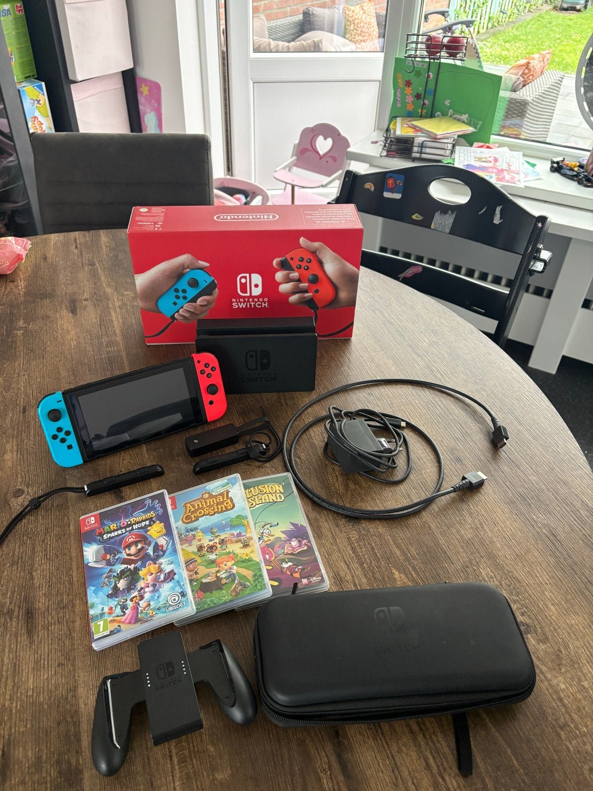 Nintendo Switch 2019 Upgrade met 3 games en extra's, Switch 2019 Upgrade, Met games, Met 2 controllers, Ophalen of Verzenden