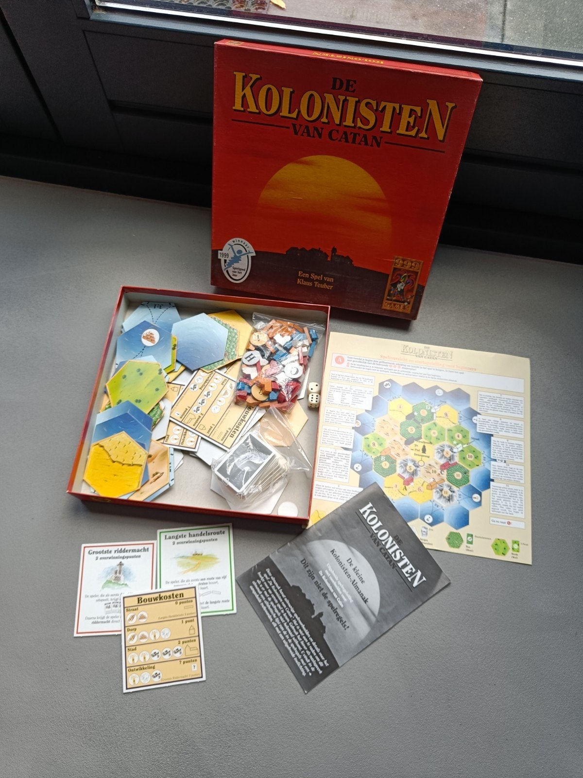 De Kolonisten van Catan - Klassiek bordspel, Drie of vier spelers, Ophalen of Verzenden, Gebruikt, 999 Games