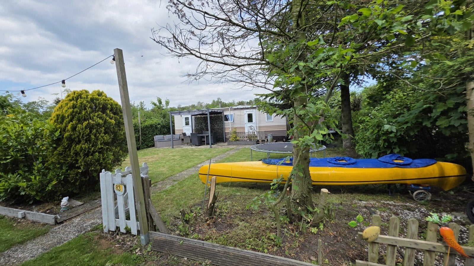 Gezellige stacaravan met tuin en veel privacy in Leimuiden