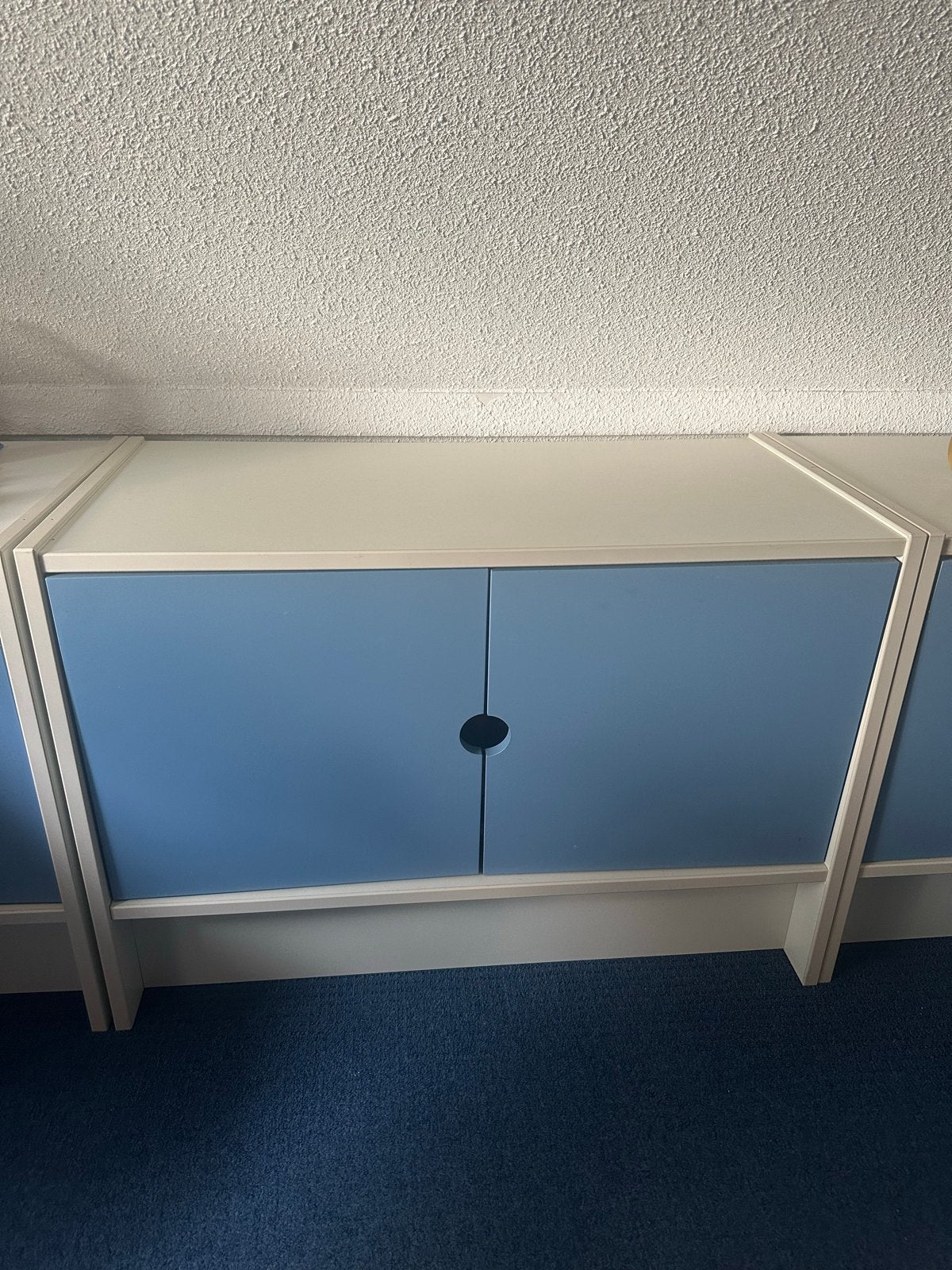 3 blauw-witte kastjes - 58x42x84 cm, Ophalen, Gebruikt