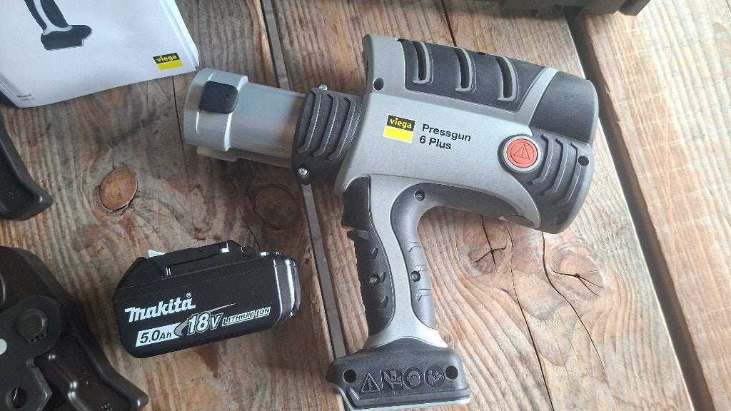 2x Viega Accu perstang! Pressgun 6 plus (Nieuw) en Picco, ., Ophalen of Verzenden, Zo goed als nieuw, .