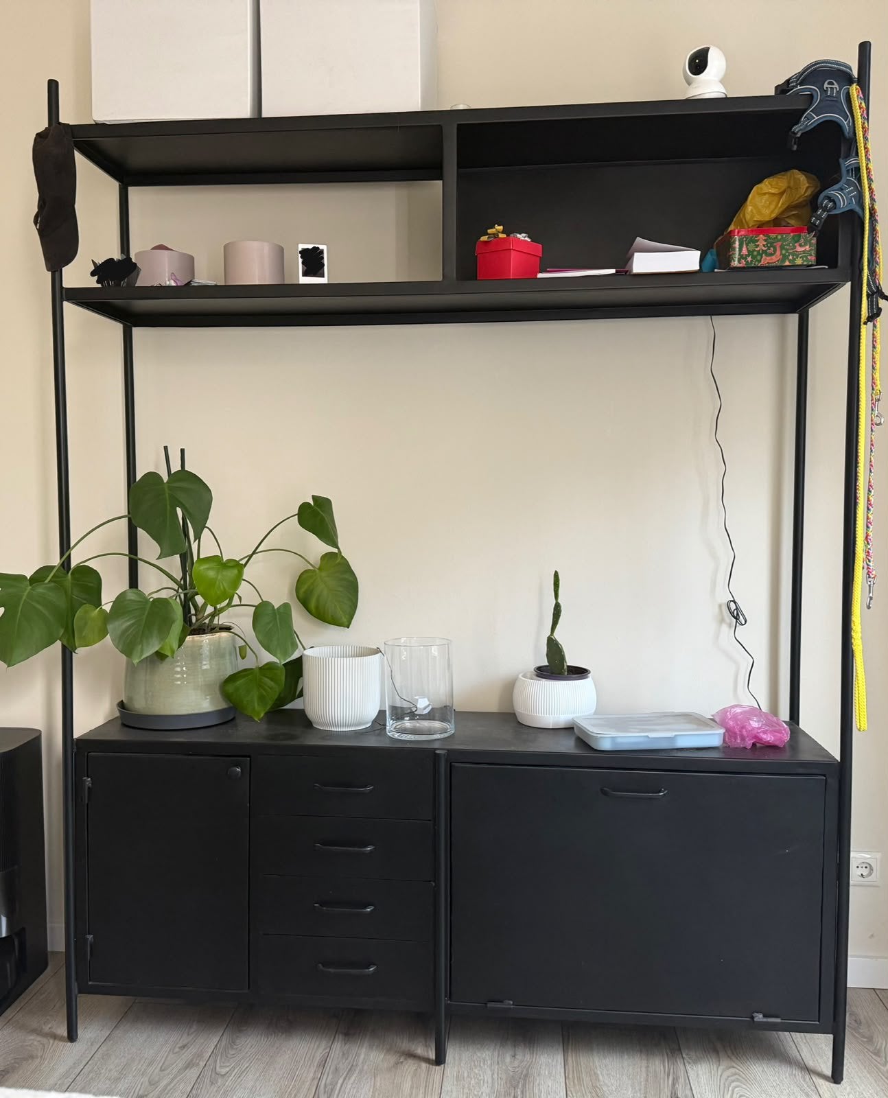 Zwart stalen kast, Ophalen, Gebruikt, 150 tot 200 cm, Metaal