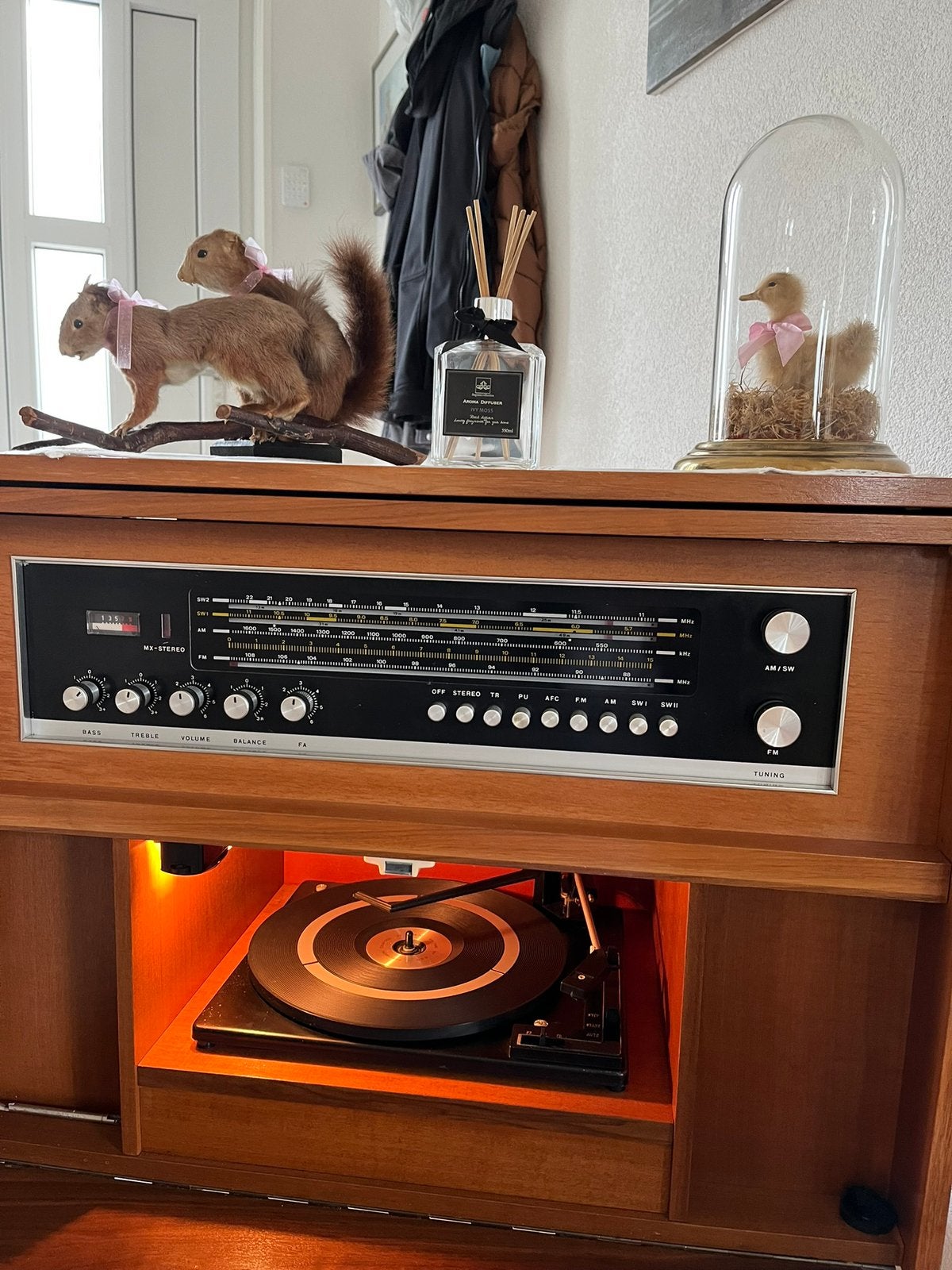 Vintage radio met platenspeler, Antiek en Kunst, Ophalen