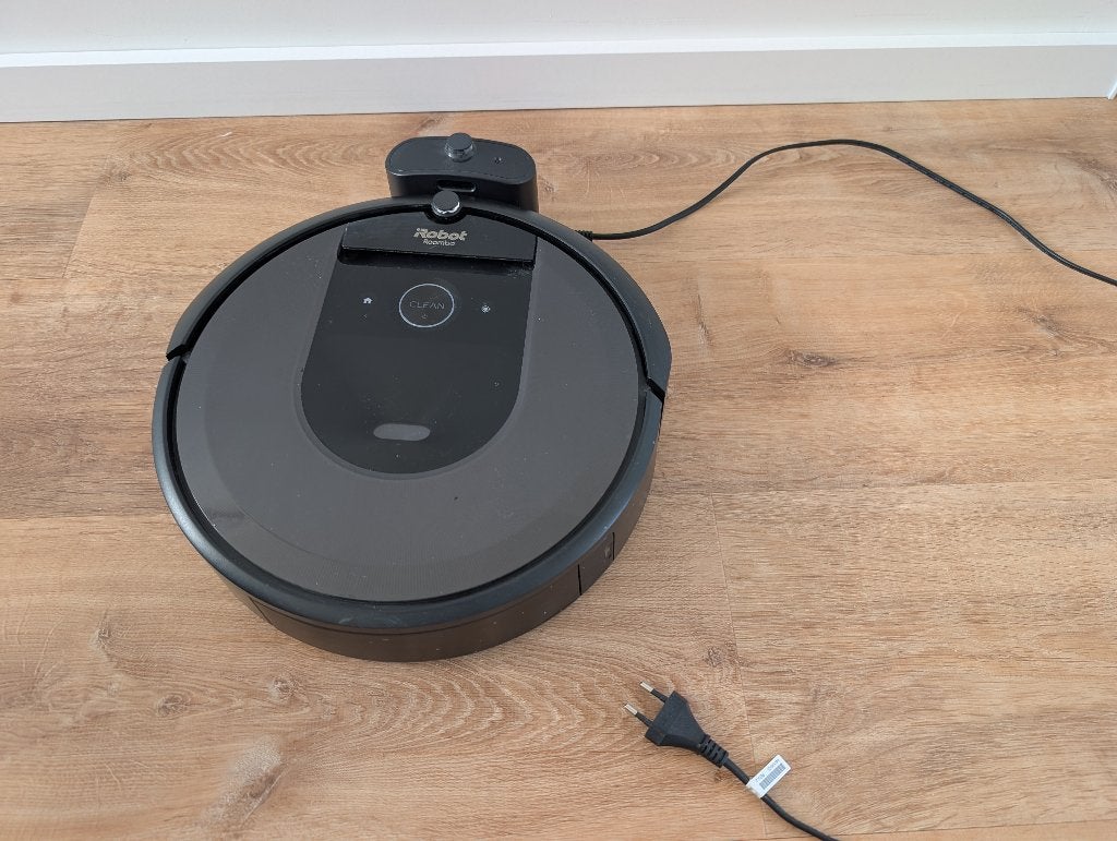 iRobot Roomba i7, Witgoed en Apparatuur, Stofzuigers, Ophalen, IRobot, Zo goed als nieuw, Robotstofzuiger