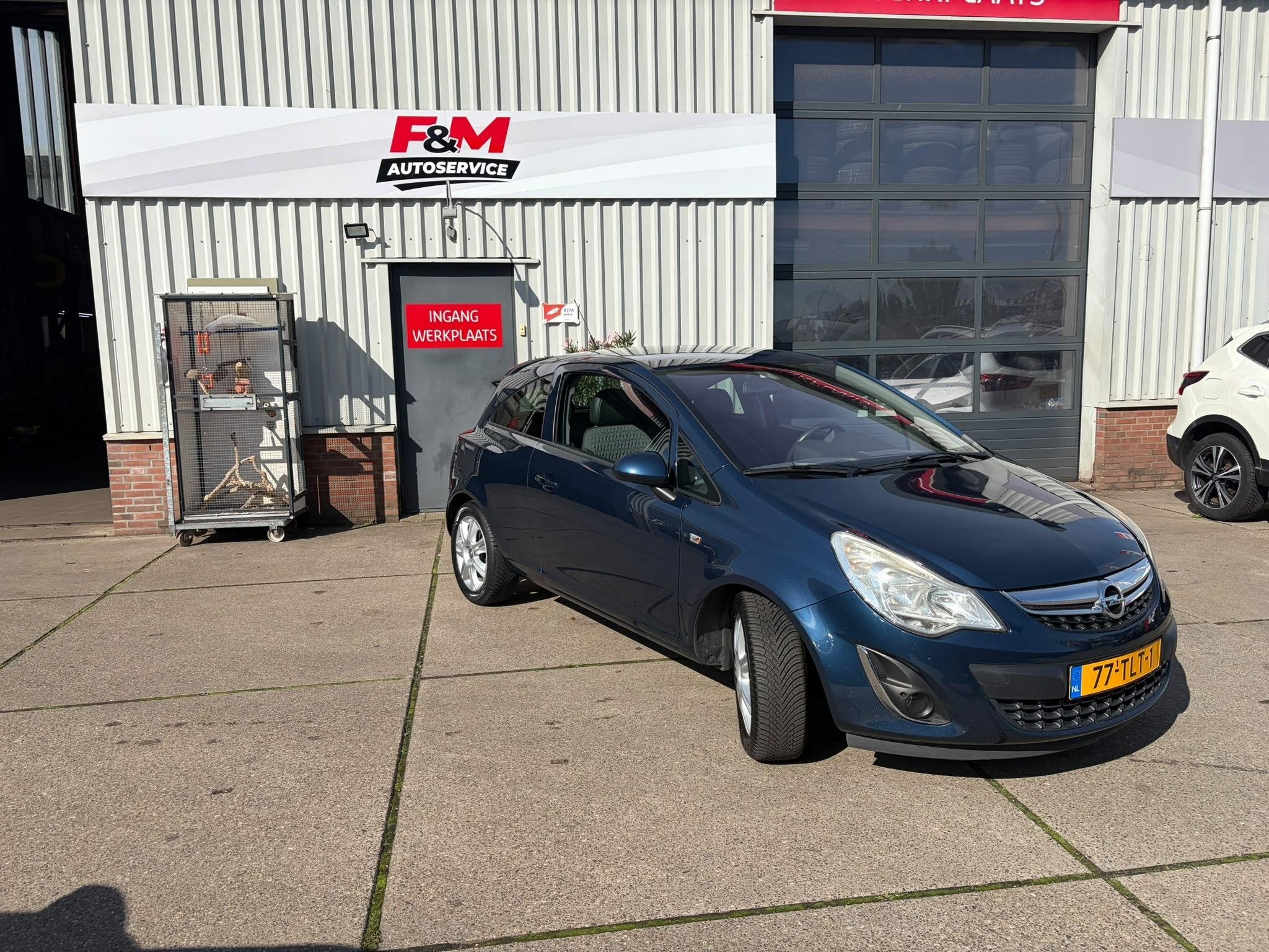 Opel Corsa 1.4-16V Cosmo Clima, cruise, stoel-stuurverwarmin, Voorwielaandrijving, Euro 5, Blauw, Automatische klimaatregeling