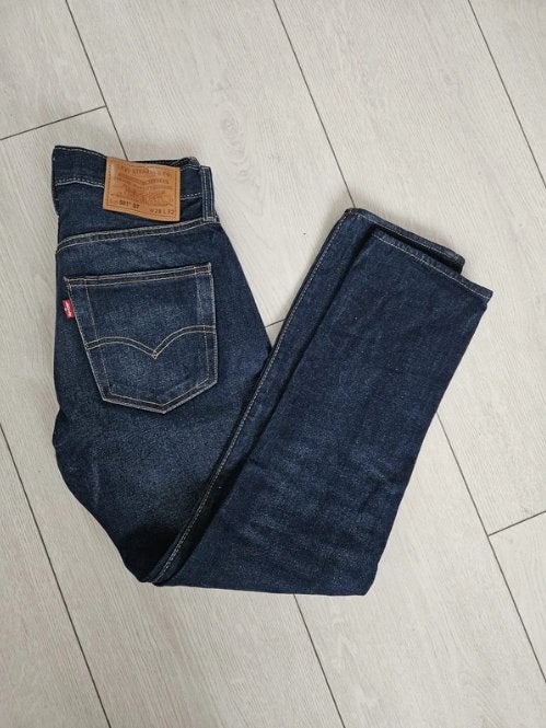 Original Vintage Levi’s 501 Dark Wash W28, Blauw, W32 (confectie 46) of kleiner, Ophalen of Verzenden, Zo goed als nieuw