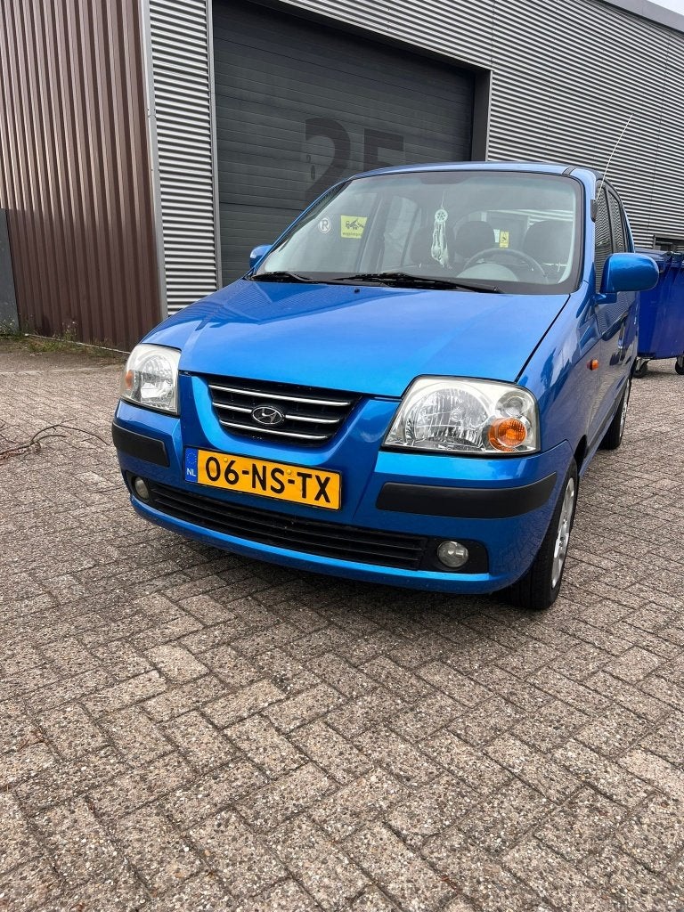 Hyundai Atos 1.1 2004 Blauw, Voorwielaandrijving, 31 €/maand, 4 cilinders, Origineel Nederlands