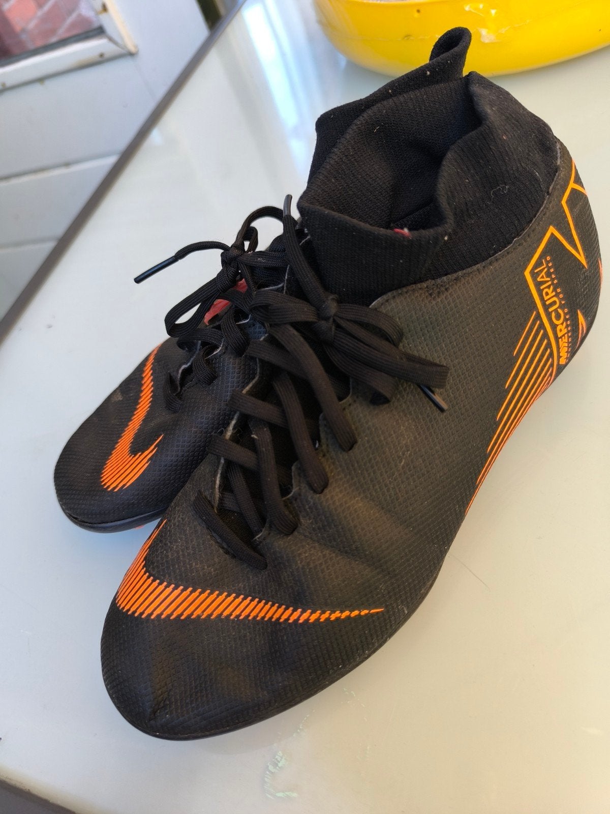 Nike voetbalschoenen - maat 40.5, Maat XS of kleiner, Ophalen of Verzenden, Zo goed als nieuw, Schoenen