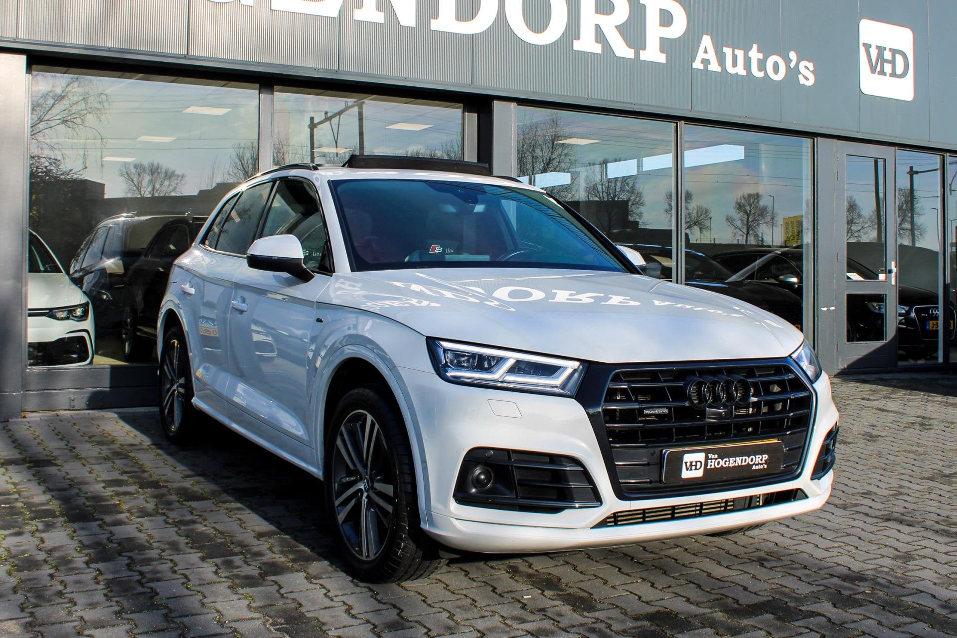 Audi Q5 55 TFSI e quattro Competition PANO B&O 360 CAMERA, Auto's, Automaat, 4 cilinders, Wit, Hybride Elektrisch/Benzine