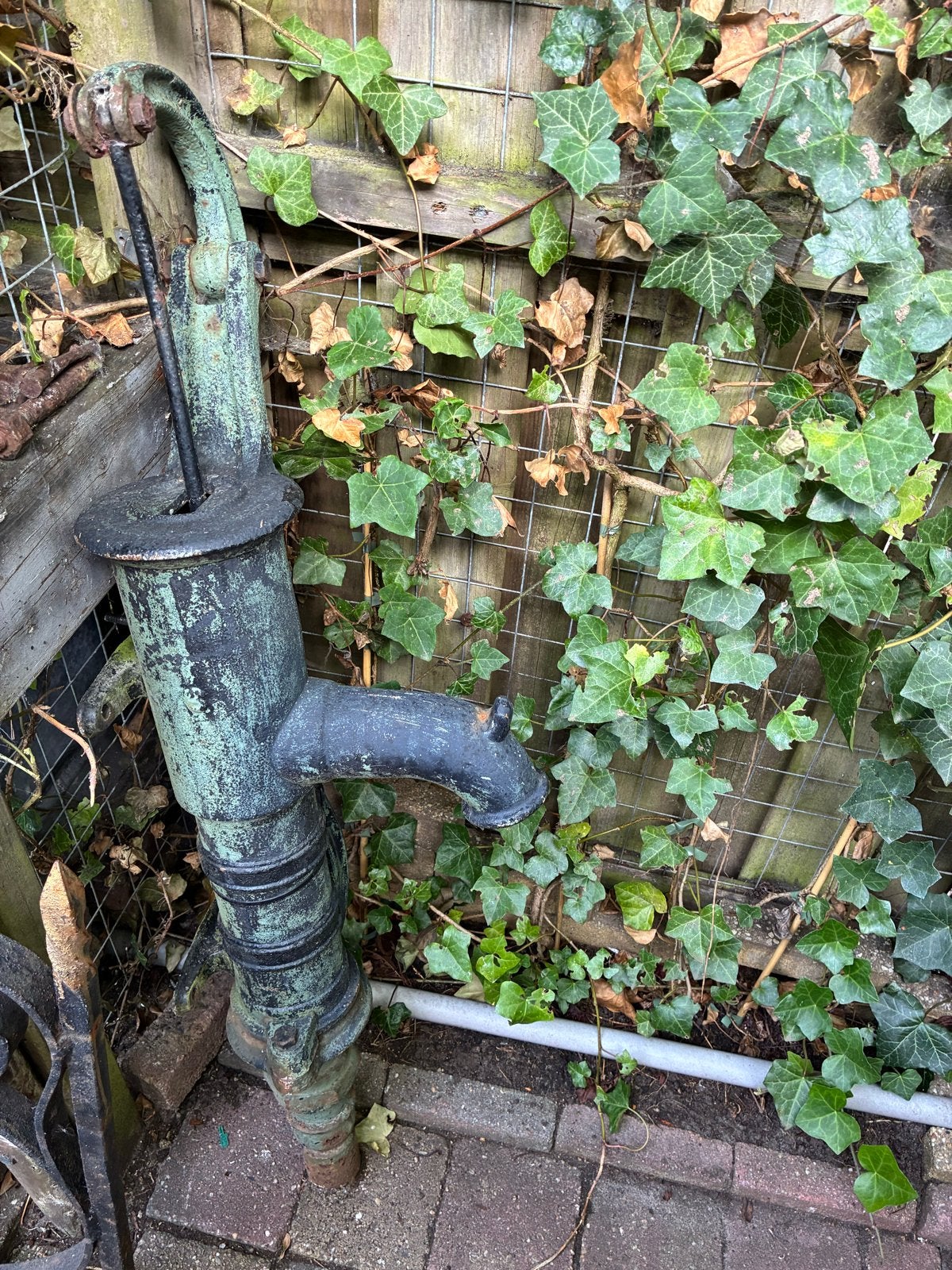 Antieke handwaterpomp - gietijzer, Ophalen, Gebruikt, Handmatig, Bronpomp