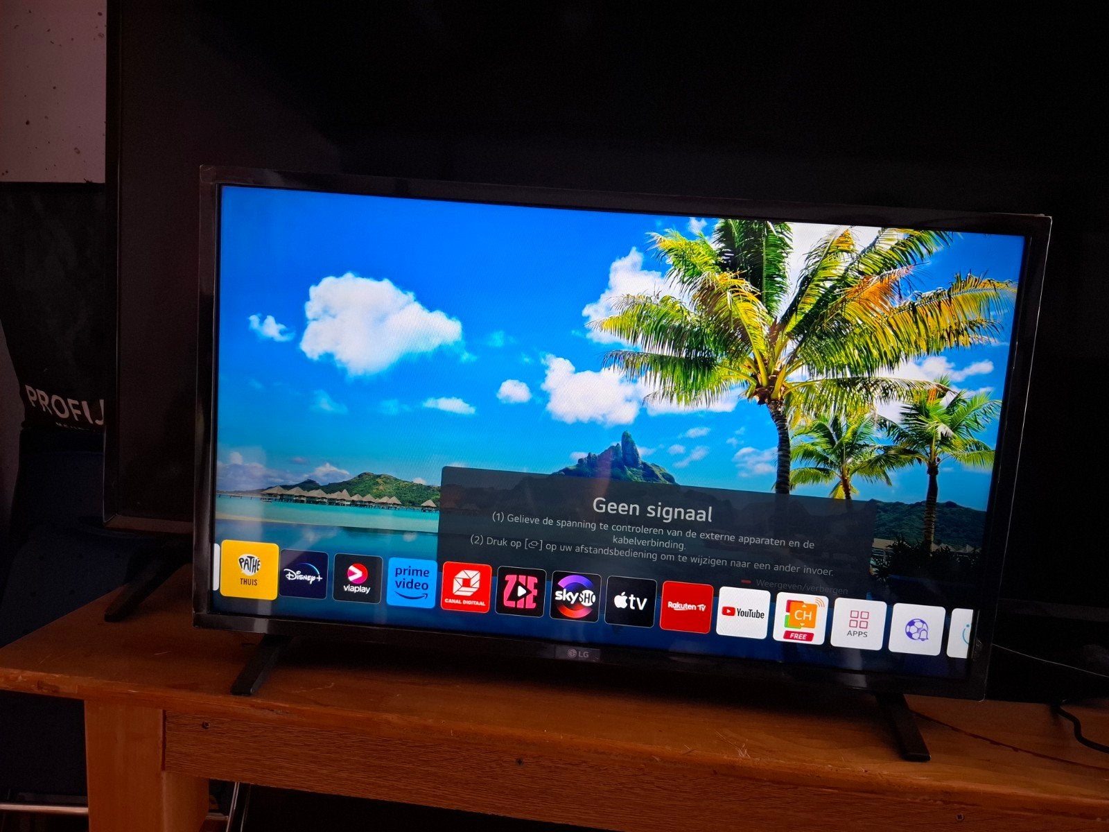 LG smart led tv 32inch=82cm, Ophalen, Zo goed als nieuw, 50 Hz, LG