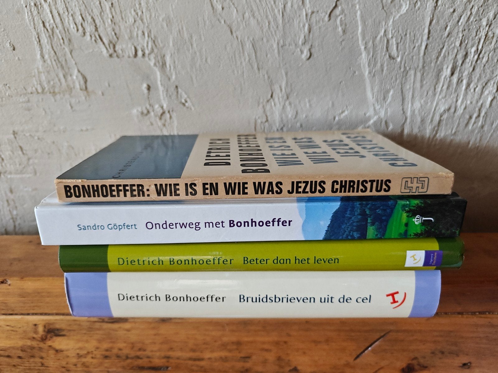 4 Boeken van Dietrich Bonhoeffer., Ophalen of Verzenden, Zo goed als nieuw