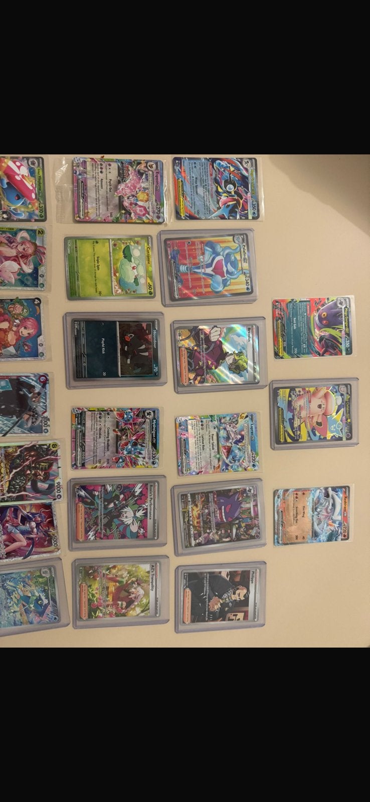 Pokemon en one piece, Hobby en Vrije tijd, Verzamelkaartspellen | Yu-gi-Oh!, Verzenden, Zo goed als nieuw