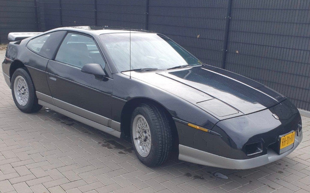 Pontiac fiero van der hoef pontiac Fiero gt zwart, Auto's, Pontiac, Automaat, Achterwielaandrijving, Cabriolet, Overige kleuren