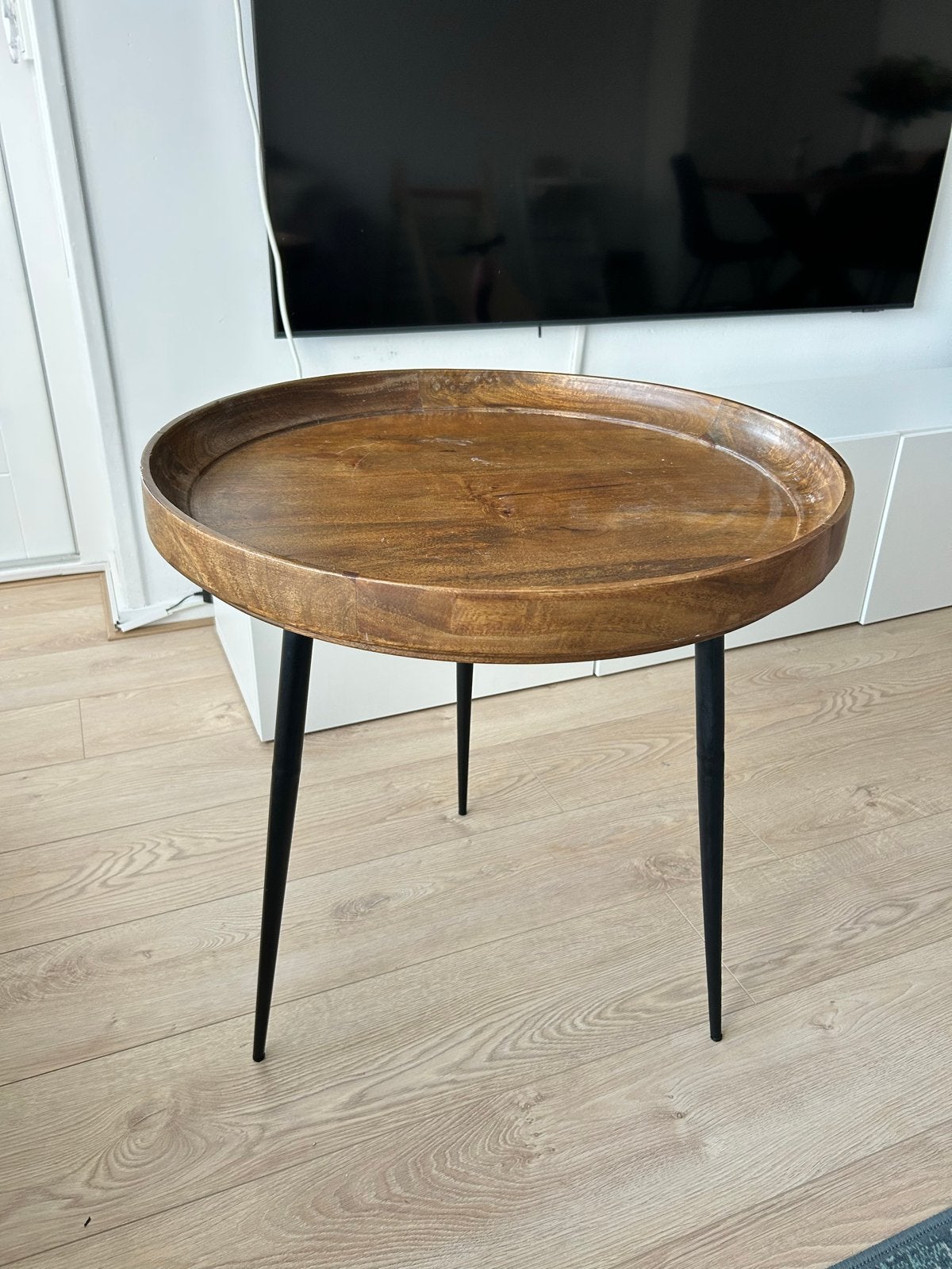 Ronde bijzettafel van mangohout met metalen poten, Minder dan 55 cm, Rond, Zo goed als nieuw, Hout