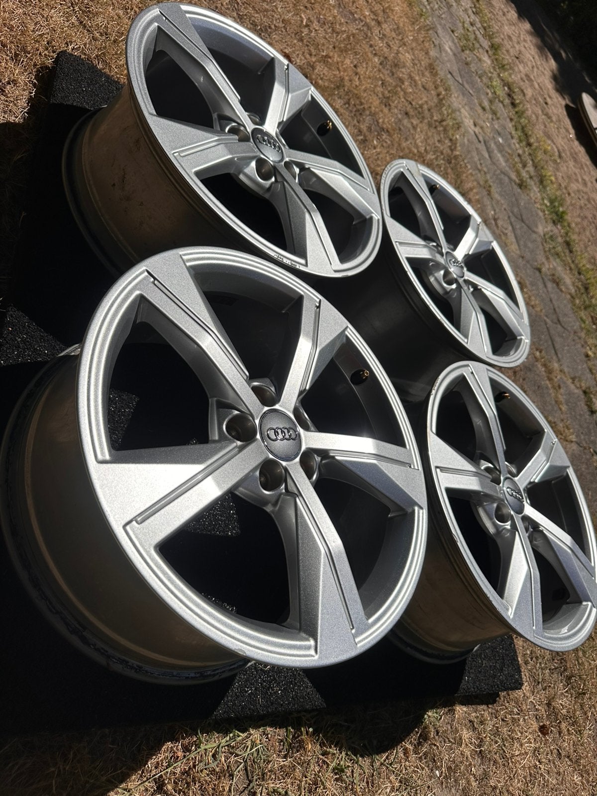 4x losse Originele OEM Audi A1 5 spaaks  velgen 17 inch!, Ophalen, 215 mm, Velg(en), 17 inch