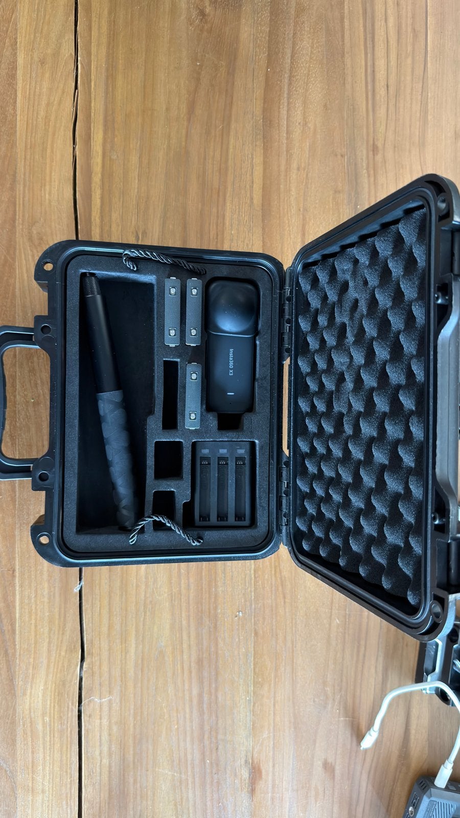 Insta360 X3 (nooit gebruikt) met 3 accu's en accessoires, Ophalen of Verzenden, Zo goed als nieuw, Overige merken