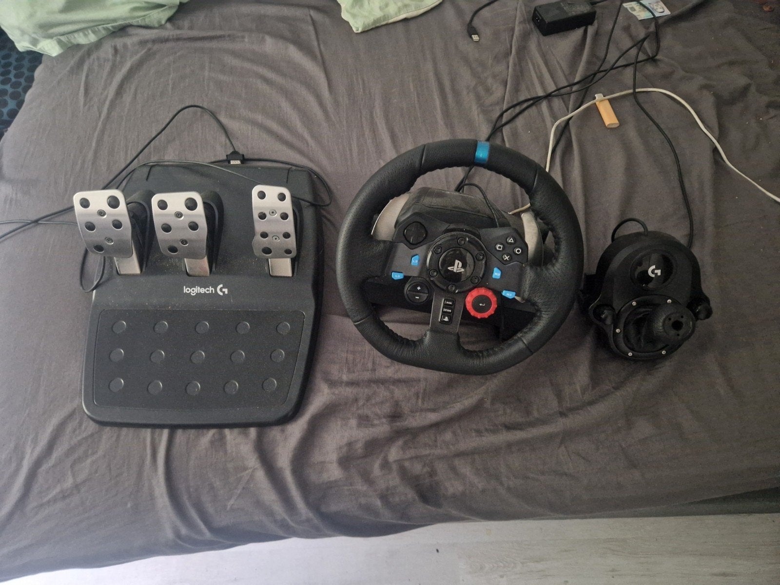 Logitech G29 racestuur met pedalen en schakelpook  ZSM weg, Ophalen, Gebruikt, Stuur of Pedalen, PlayStation 4