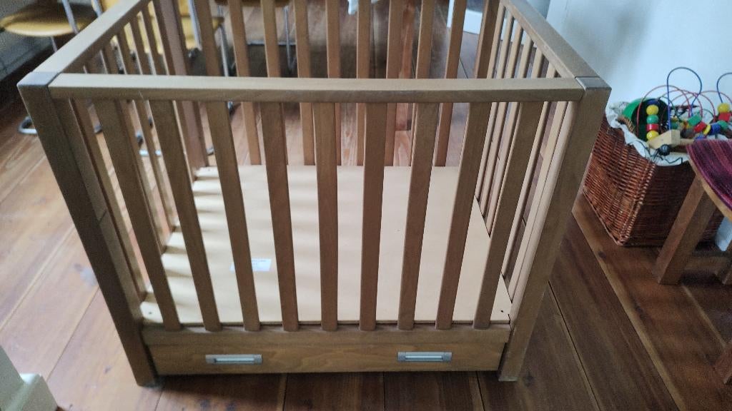 babybox, Ophalen, Gebruikt, Vierkant, In hoogte verstelbaar