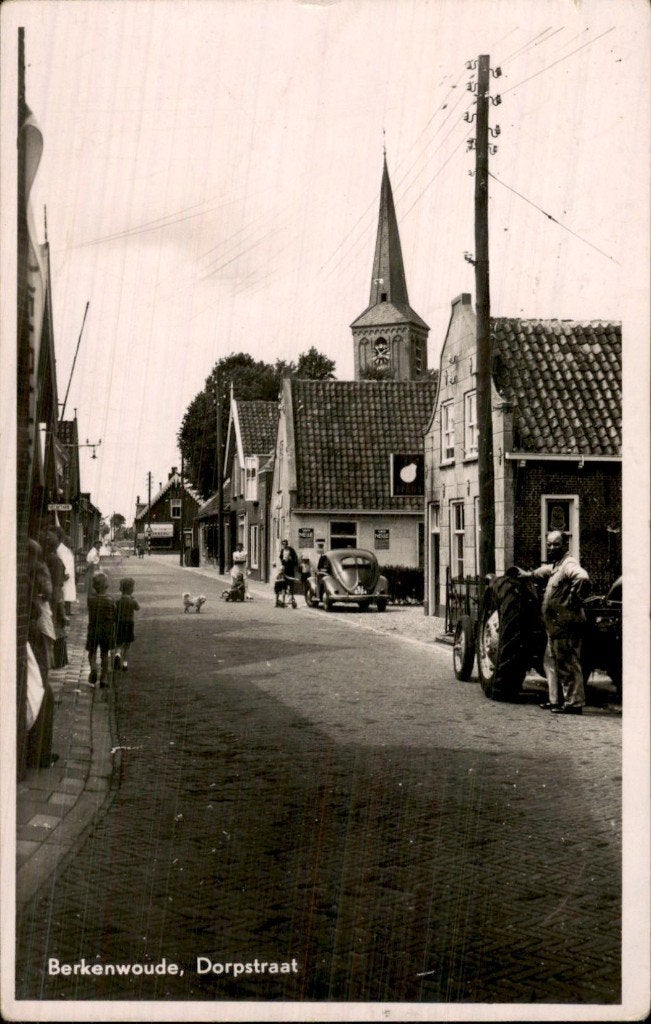 Berkenwoude - Dorpstraat - Straatzicht, Verzamelen, Ophalen of Verzenden, 1940 tot 1960, Gelopen, Zuid-Holland