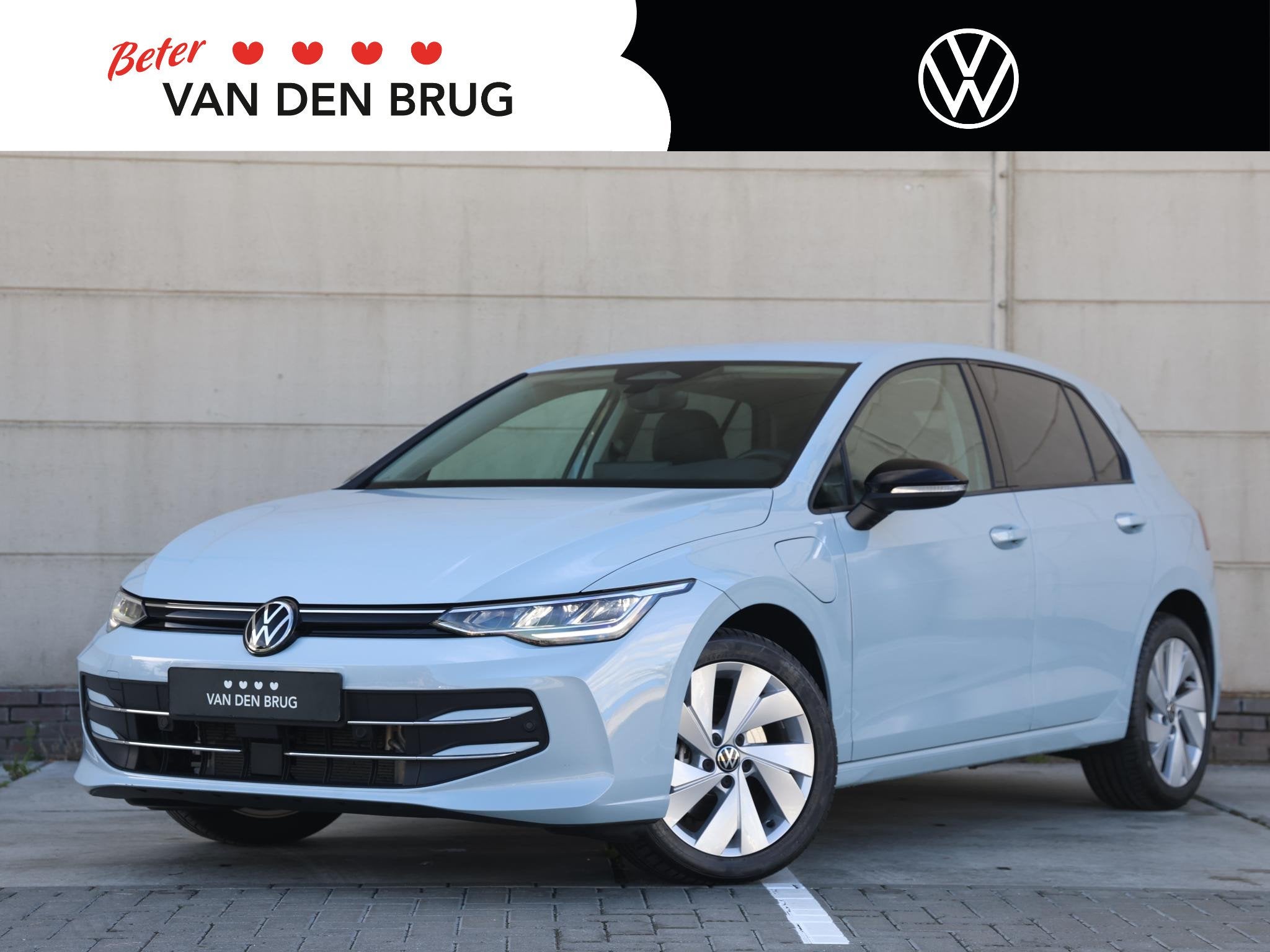 Volkswagen Golf 1.5 eHybrid Life Edition 204pk DSG | Navigat