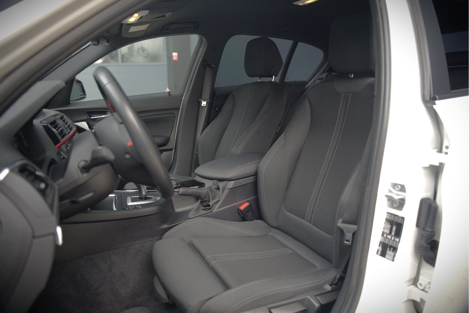 BMW 1-serie 118i Sport Line Edition | Stoelverwarming | Crui, Auto's, BMW, Gebruikt, Automatische klimaatregeling, Wit, Origineel Nederlands