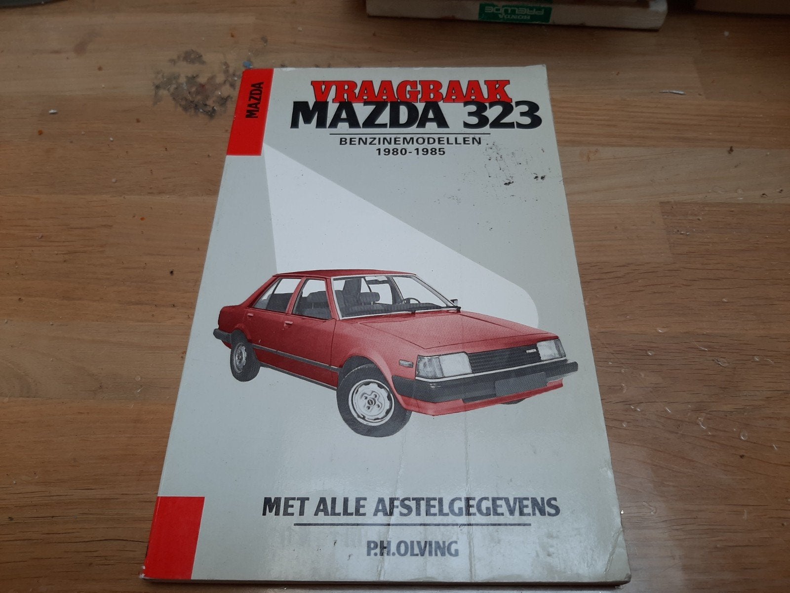 Vraagbaak Mazda 323 Benzine (1980-1985), Auto diversen, Ophalen of Verzenden