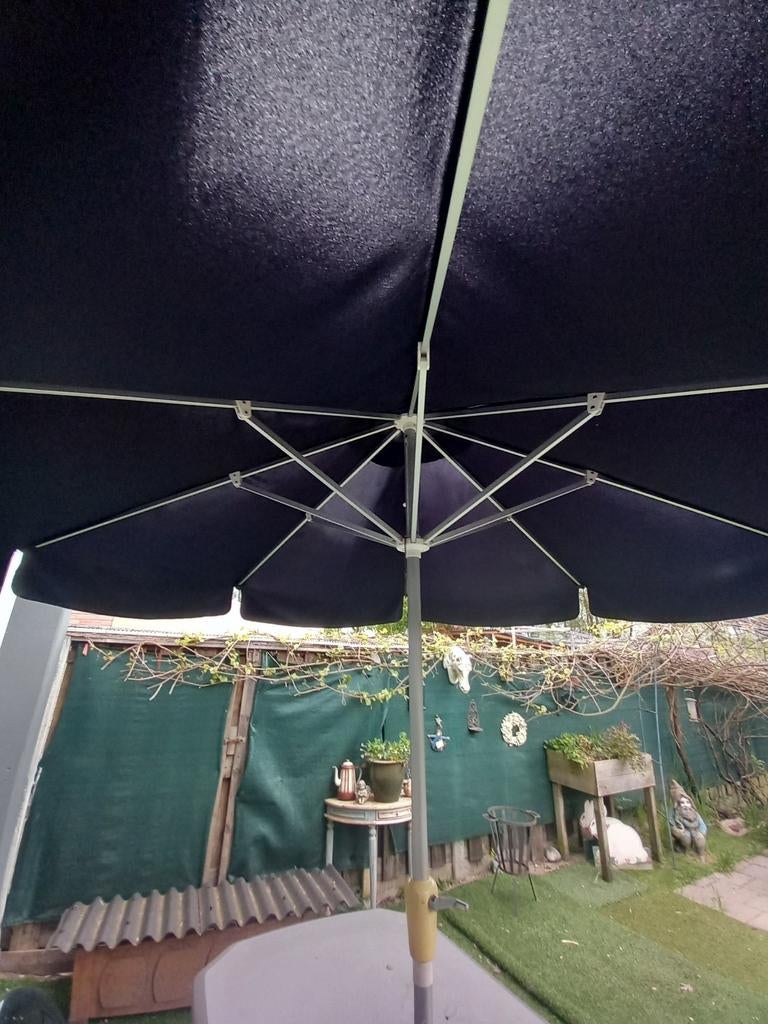 Parasol, Ophalen, Gebruikt, 8 meter of meer
