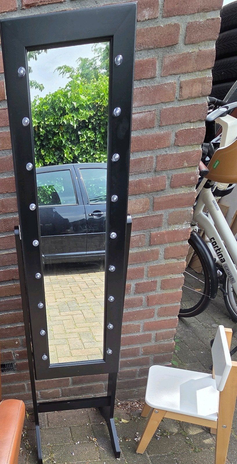 Gratis spiegelkast  met lichtfunctie, Ophalen of Verzenden, Gebruikt, Minder dan 75 cm, Minder dan 50 cm