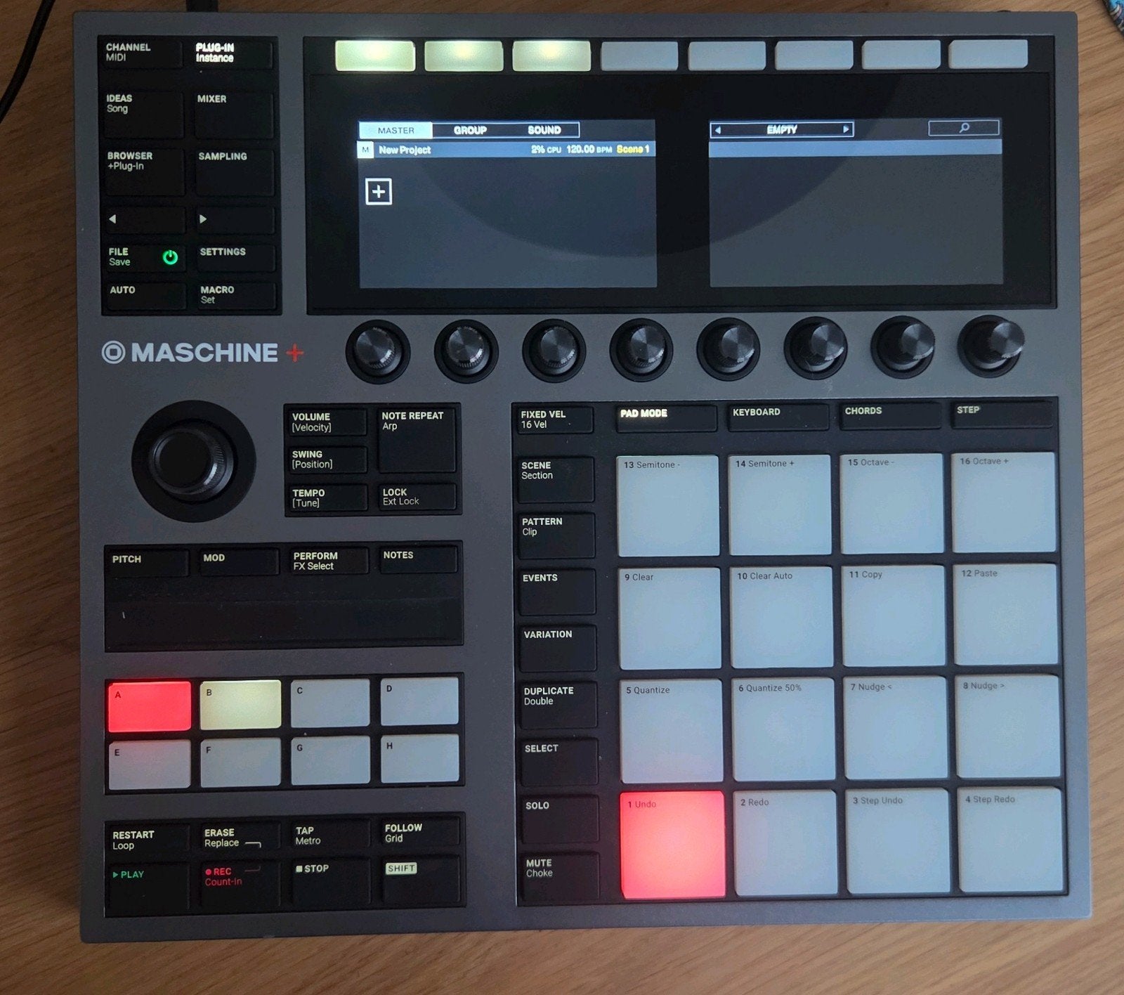Native Instruments Maschine +, Ophalen of Verzenden, Zo goed als nieuw