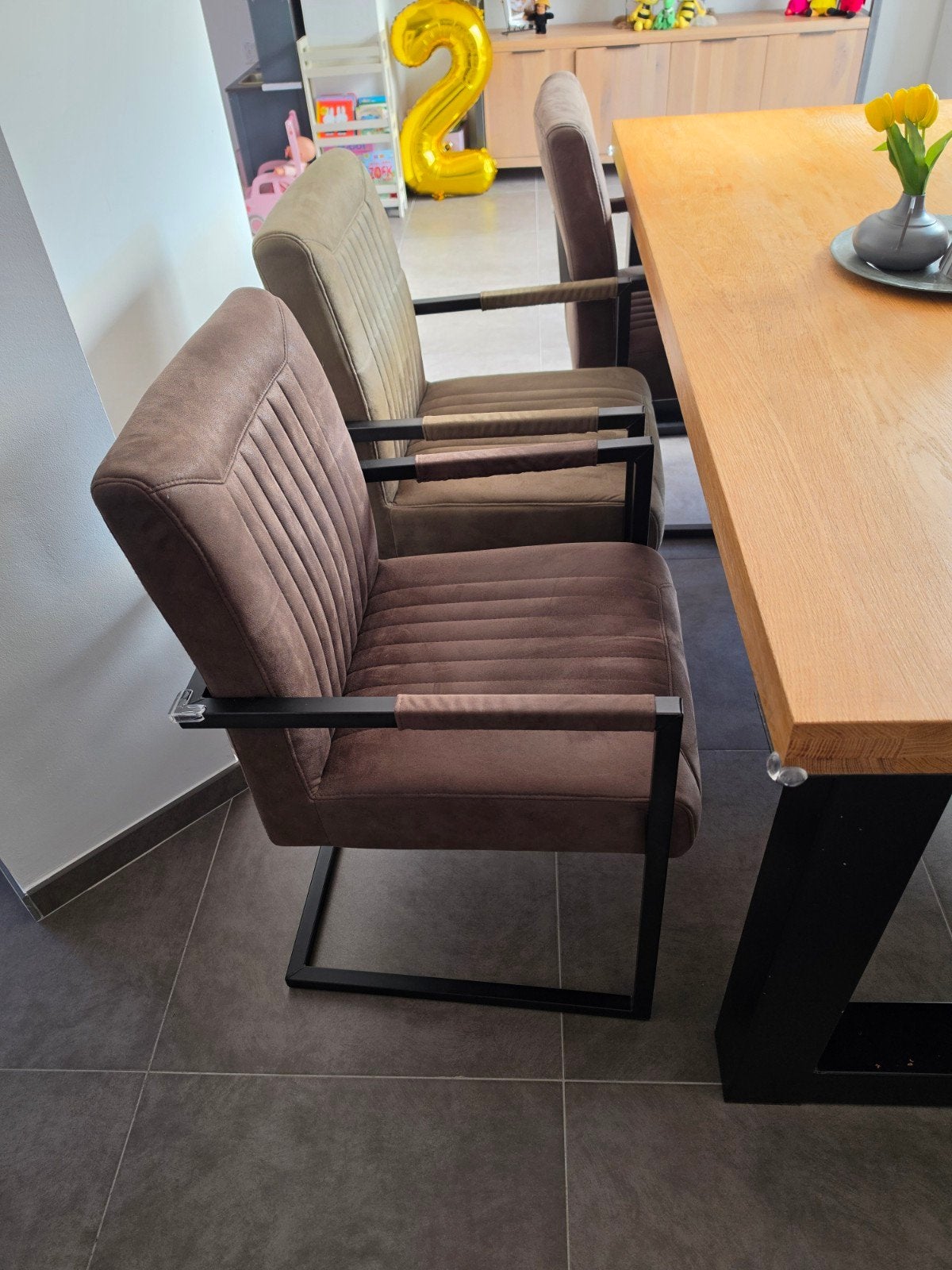 Z.g.a.n. 6 eetkamerstoelen (2x groen, 4x taupe), Ophalen, Overige kleuren, Zo goed als nieuw, Stof