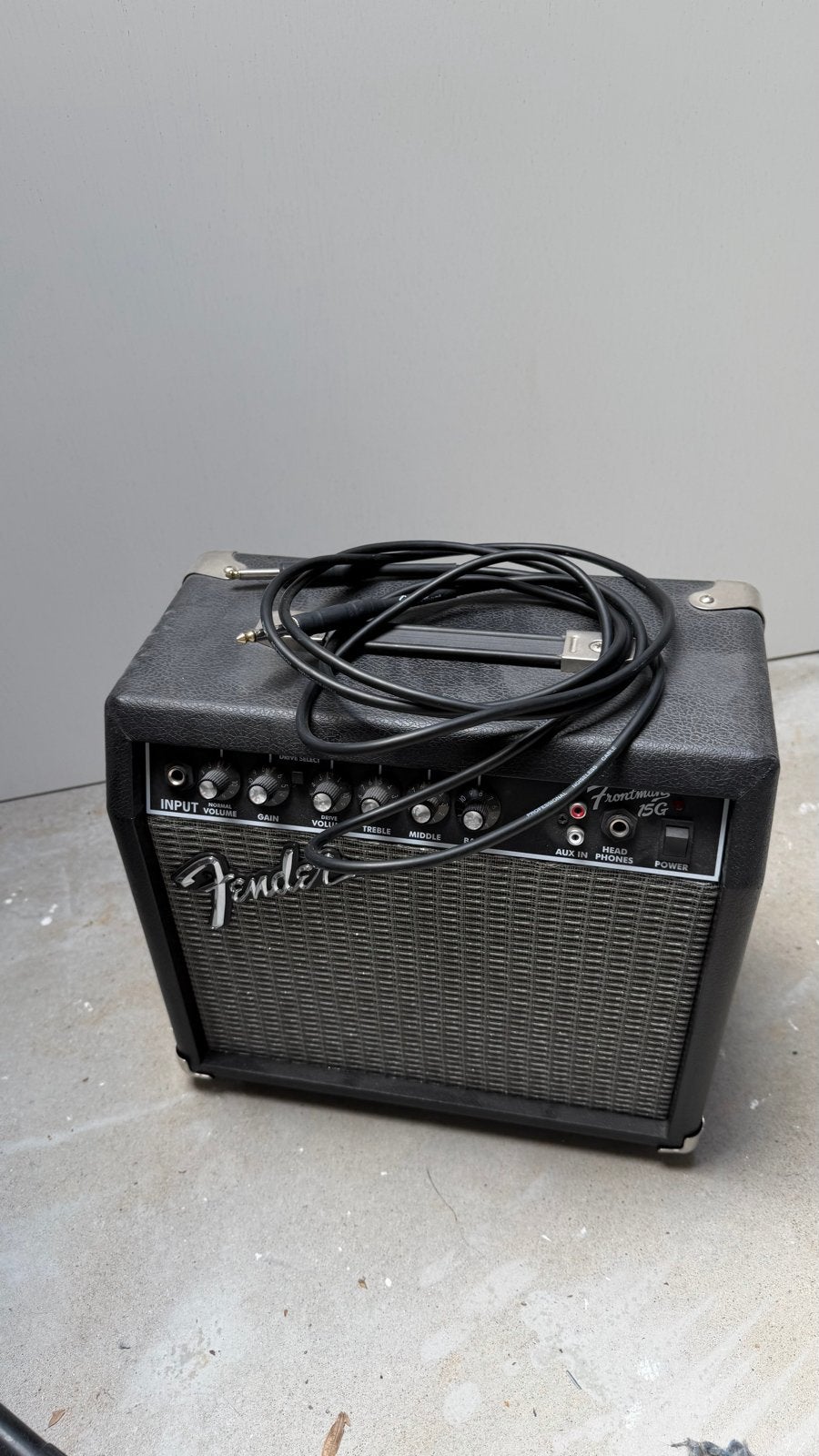 Squier Stratocaster by Fender met Fender Frontman 10G verste, Muziek en Instrumenten, Snaarinstrumenten | Gitaren | Elektrisch