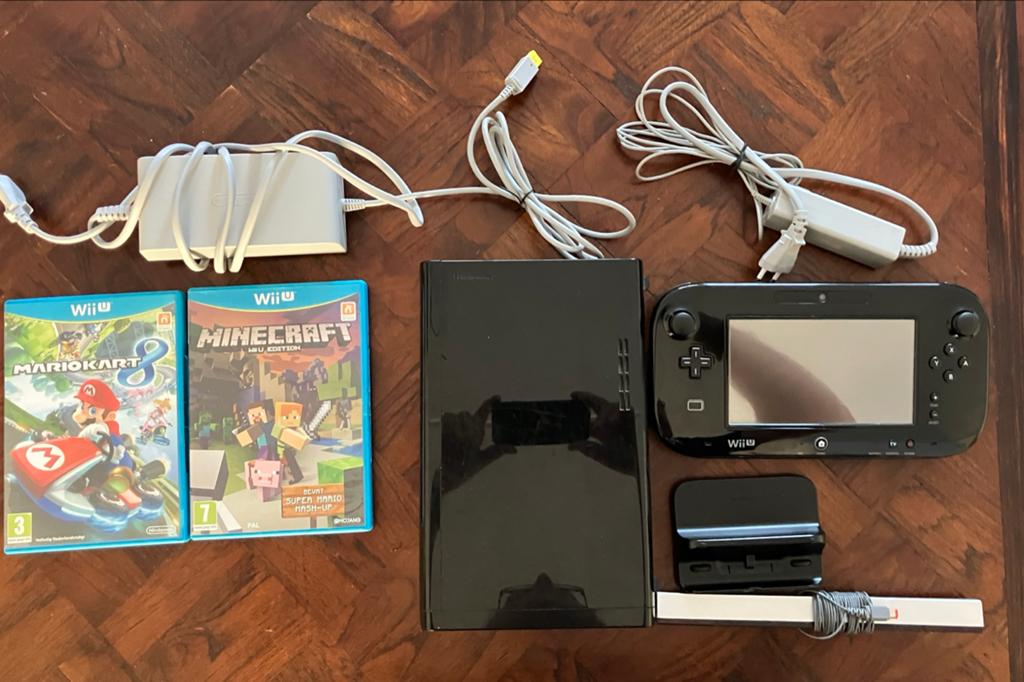 Wii U 32GB zwart met spellen, Spelcomputers en Games, Spelcomputers | Nintendo Wii U, Ophalen of Verzenden, Gebruikt, Met 1 controller