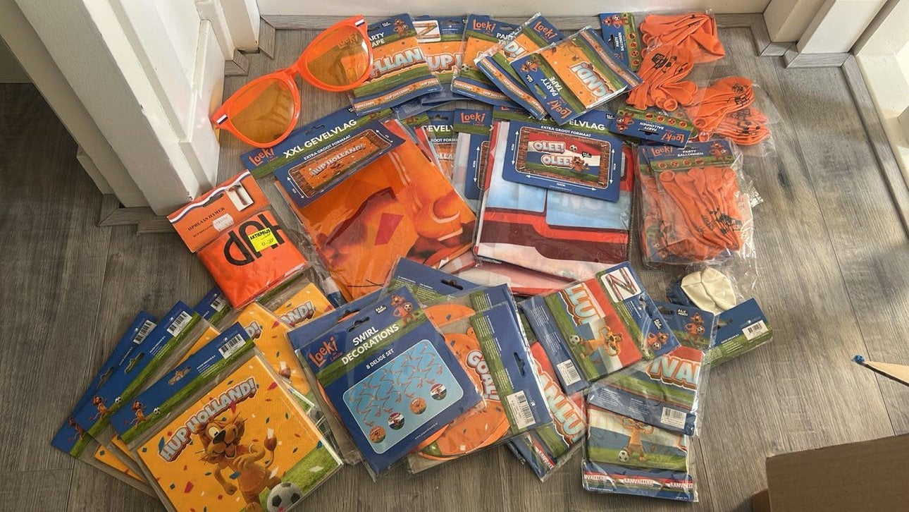 Partij (80 stuks!!) oranje Ek / Wk artikelen, Verzenden