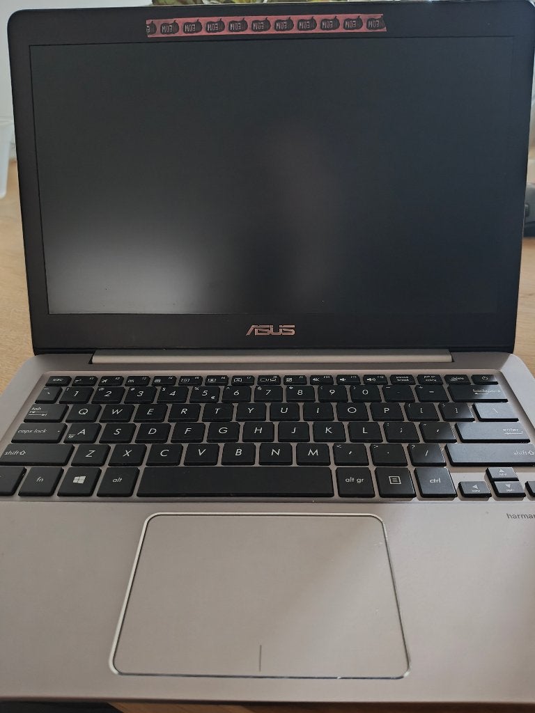 Asus Notebook UX310U, Computers en Software, Windows Laptops, Zo goed als nieuw, 13 inch, SSD, Onbekend, 4 GB, Qwerty, Ophalen