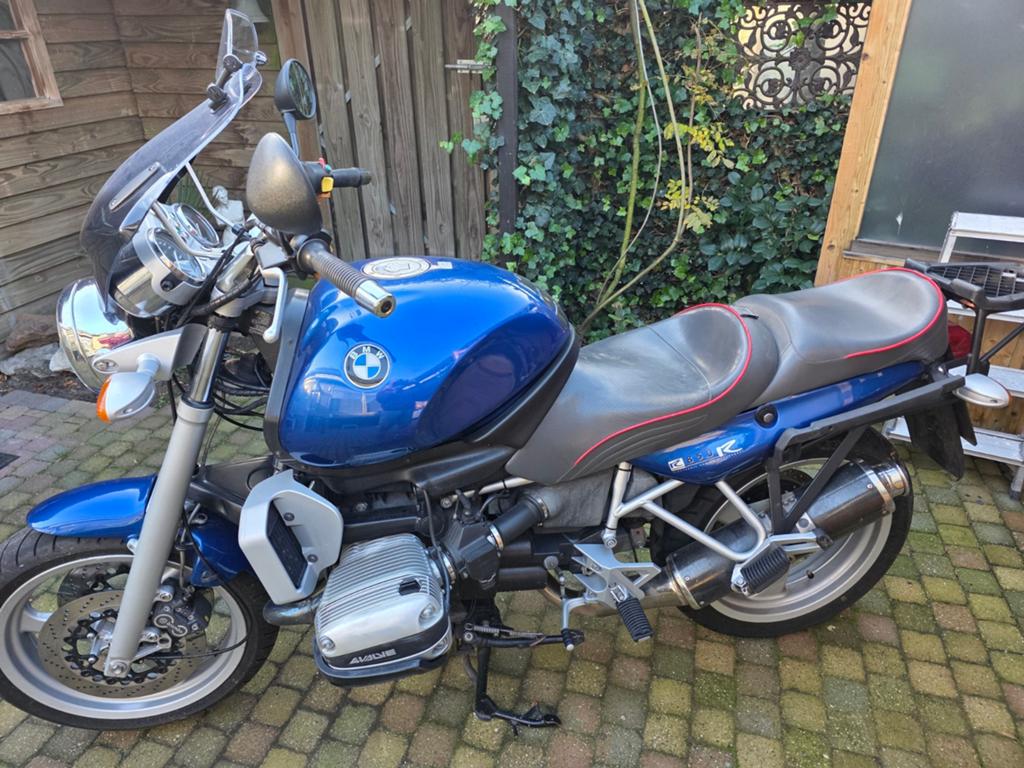 BMW R850R met Corbin zadel en kofferset, Motoren, Motoren | BMW, Cardan-aandrijving, 2 cilinders, Motorrijbewijs A, Gebruikt