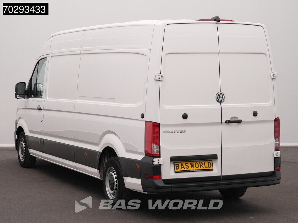 Volkswagen Crafter 177pk Koelwagen Carrier Airco Camera Euro, Auto's, Bestelauto's, Stof, Gebruikt, Euro 6, 4 cilinders